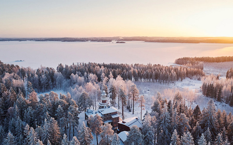 Rauhalinna –  yksityinen luksushuvila Saimaan rannalla